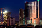 20111217_172733 Bosco Verticale e torre Pelli.jpg